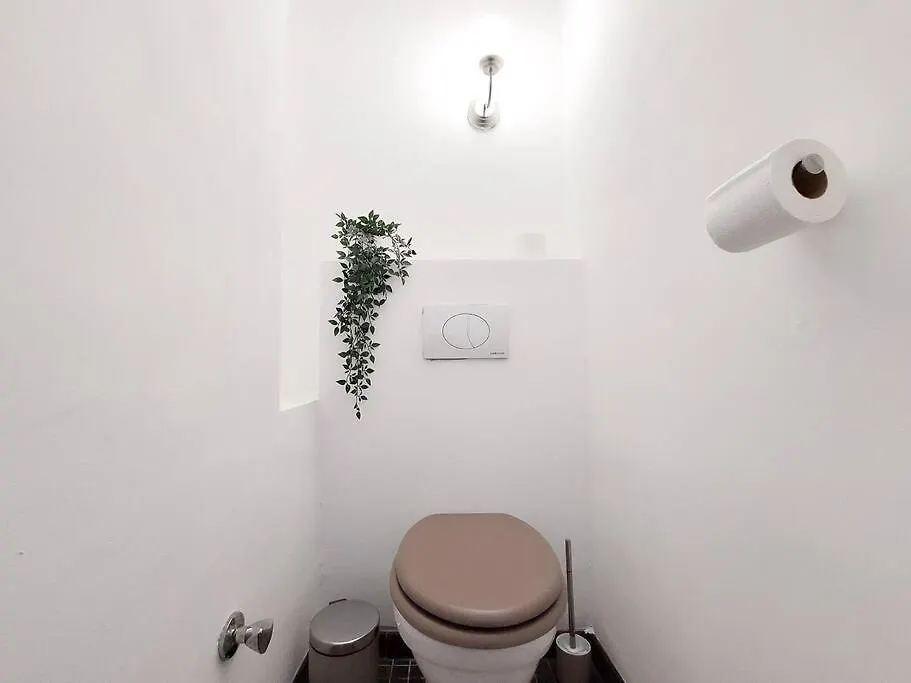 Apartment Big Garden Apartment, 10 Minutes To U4 And U6 Vienna