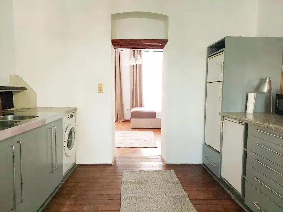 Big Garden Apartment, 10 Minutes To U4 And U6 Vienna