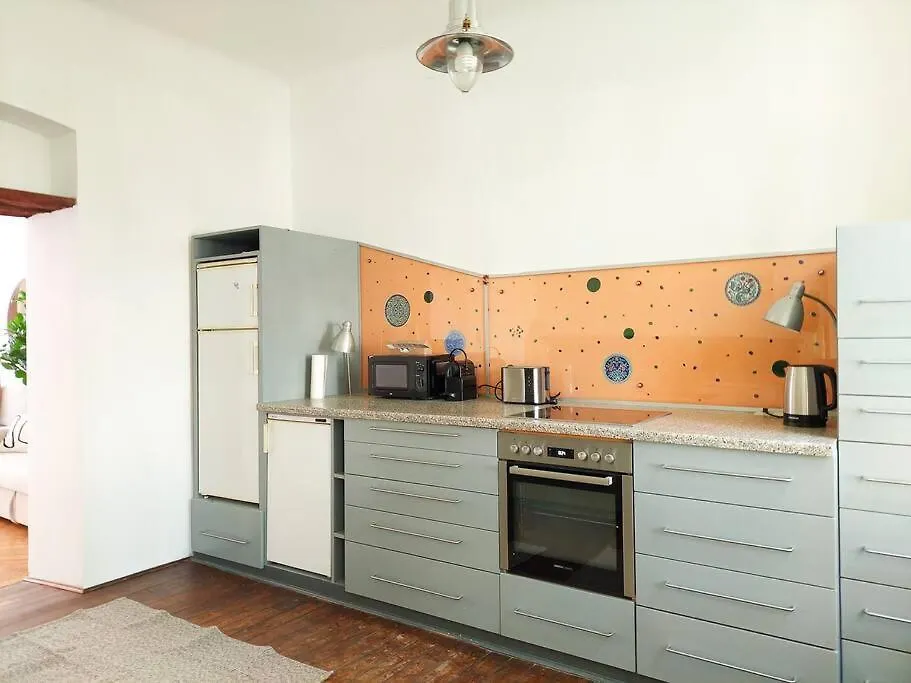 Big Garden Apartment, 10 Minutes To U4 And U6 Vienna 0*,